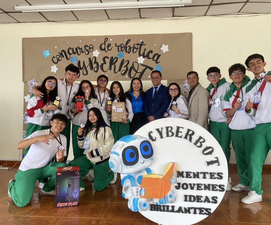El Colegio de Boyacá tuvo una participación destacada en el Concurso de Robótica y Vehículos Autónomos CYBERT.