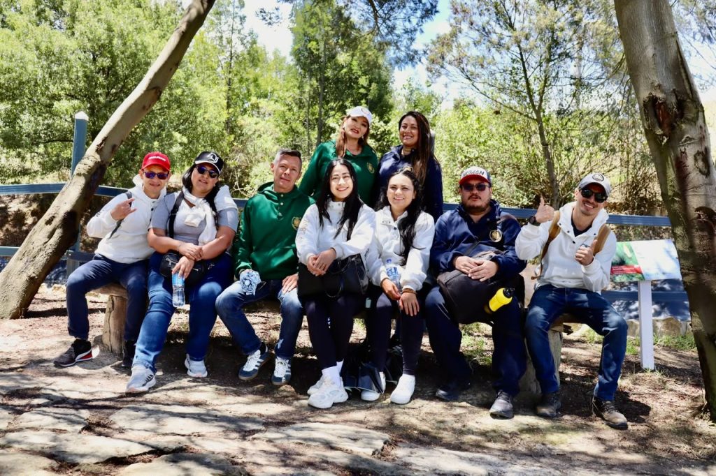 El Colegio de Boyacá celebró el Día del Personal Administrativo con una jornada de integración y conciencia ambiental El Colegio de Boyacá celebró el Día del Personal Administrativo con una jornada de integración y conciencia ambiental