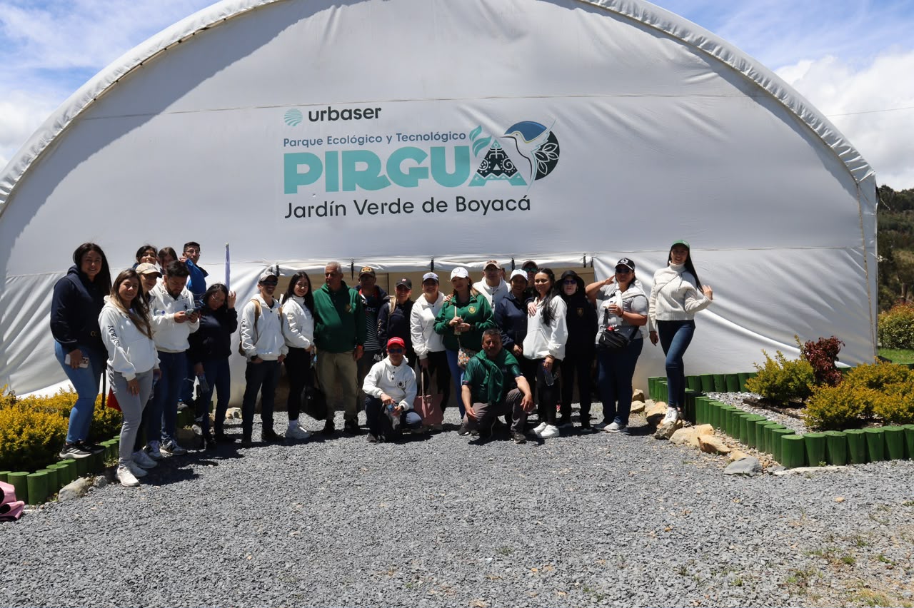 El-Colegio-de-Boyaca-celebro-el-Dia-del-Personal-Administrativo-con-una-jornada-de-integracion-y-conciencia-ambiental