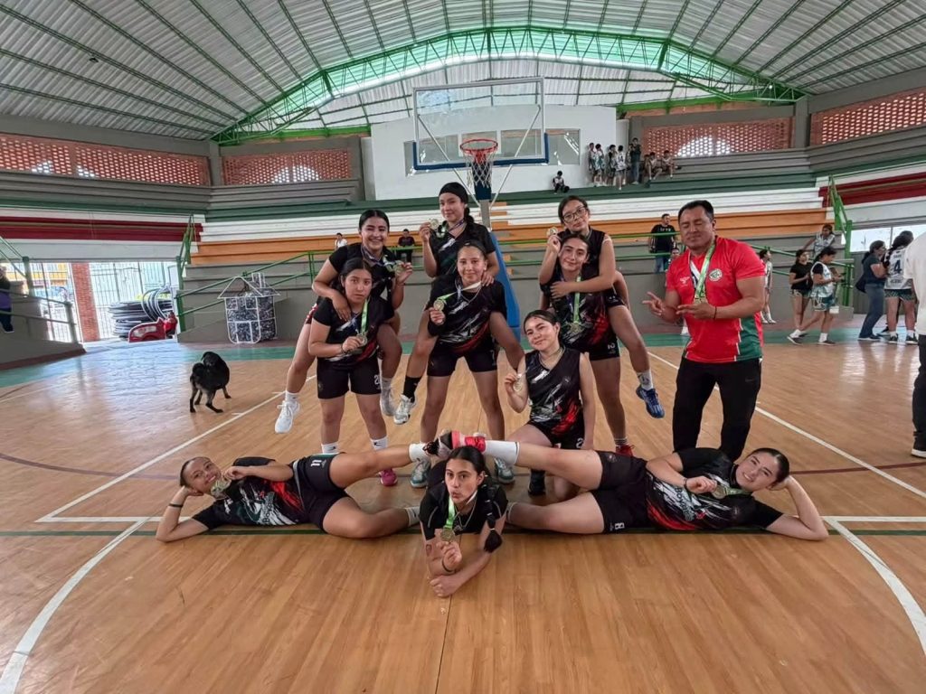 El Colegio de Boyacá destaca con múltiples títulos en la fase intercolegiada de baloncesto El Colegio de Boyacá destaca con múltiples títulos en la fase intercolegiada de baloncesto