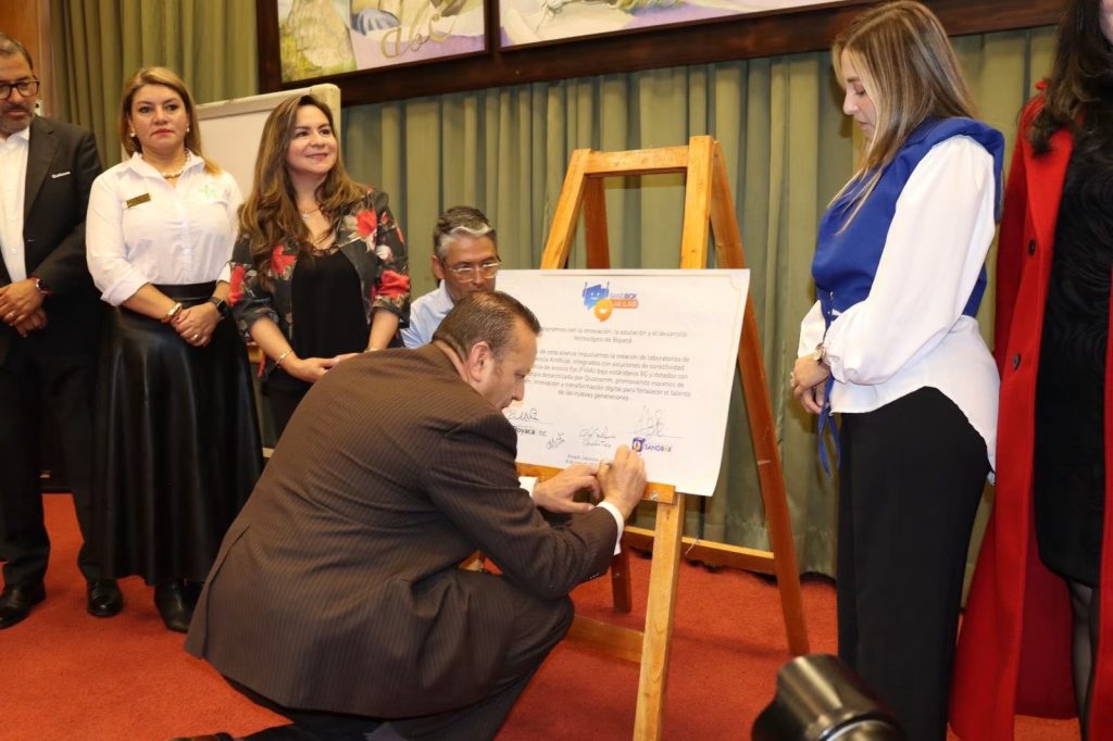 El Colegio de Boyacá se une a la vanguardia educativa con SandBox IA Lab