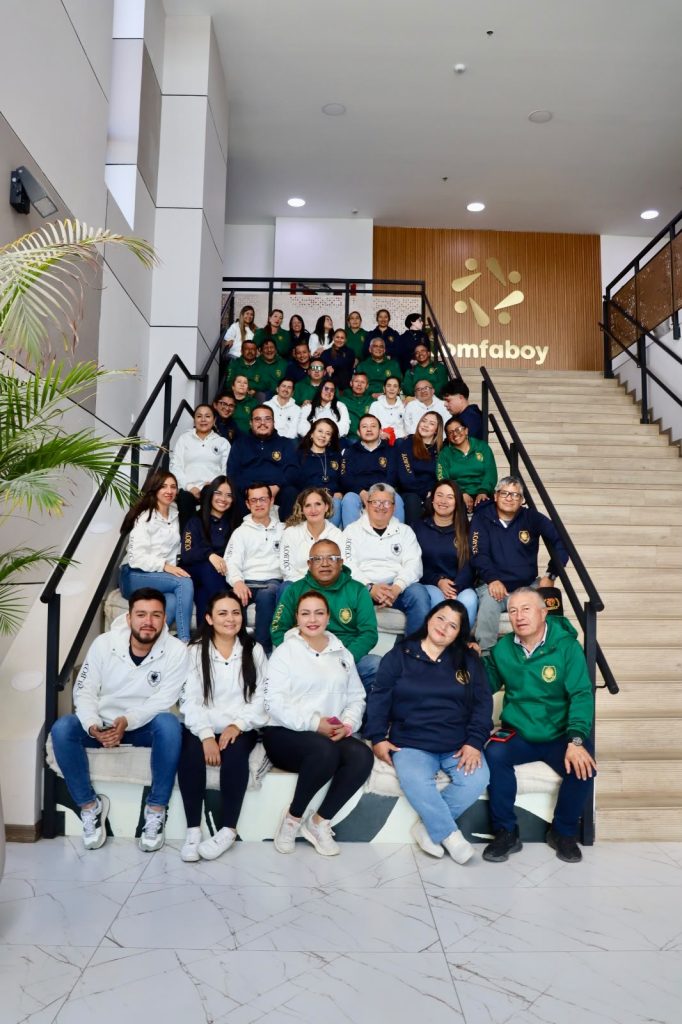 Una jornada para reconocer a quienes hacen grande nuestra institución Una jornada para reconocer a quienes hacen grande nuestra institución